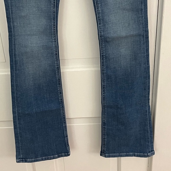 We The Free - Varsity Blues Mid-Rise Slim Boot Cut Flare Jeans Size 24 Western - Picture 6 of 16